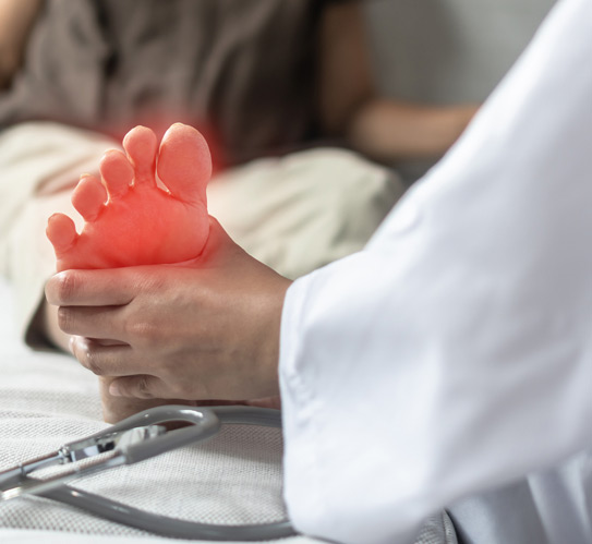 Elderly-patient-with-peripheral-neuropathy-or-nerve-pain