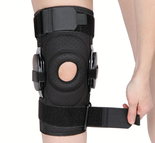 Woman-with-a-knee-support-brace-on-leg